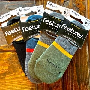 NWT Feetures No Show Socks